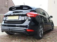 tweedehands Ford Focus 1.5 TDCI ST-Line 12 Mnd Garantie