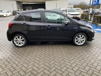 Occasion Toyota Yaris Hybrid 101 PK (74 kW) 2015 Zwart Hatchback