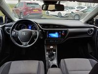 tweedehands Toyota Auris Touring Sports 1.2T Dynamic | 1300kg trekgewicht |