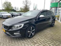 tweedehands Volvo V60 2.0 T4 Bus. Sport, R-design, trekhaak, Leder, Schuifdak