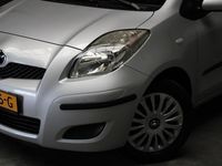 Occasion Toyota Yaris Cool 69 PK (50 kW) 2011 Grijs Hatchback