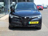 tweedehands Alfa Romeo Stelvio 2.0T 200pk AWD Sprint Veloce stoelen