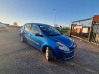 tweedehands Renault Clio 1.4-16V Dynamique Luxe/NAP/APK4-2024/AIRCO/RIJD PERFECT/TREKHAAK/INRUIL MOG !!!