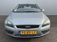 tweedehands Ford Focus Wagon 1.6-16V First Edition