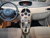 Occasion Renault Modus Initiale 112 PK (82 kW) 2005 Rood MPV