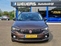 tweedehands Fiat Tipo 1.4 T-JET Business 120pk, Clima, Navi, 17 inch, Or