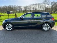 tweedehands BMW 118 118 1-serie i Business+ AUTOMAAT met leder en navig