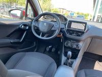 tweedehands Peugeot 208 1.2 PureTech | Blue Lion 5-Drs | Airco | Navi