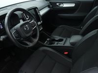 tweedehands Volvo XC40 2.0 T4 Momentum | navigatie | key less entry | trekhaak