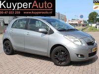 Occasion Toyota Yaris 99 PK (72 kW) 2011 Grijs Hatchback