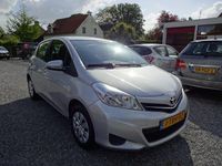 tweedehands Toyota Yaris 1.0 vvt-i now