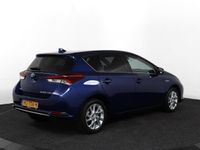 tweedehands Toyota Auris Hybrid 1.8 Hybrid Executive | Navigatie | Parkeer sensoren voor + achter | Stoelverwarming |