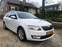 tweedehands Skoda Octavia Combi 1.4 TSI Greentech Ambition zeer mooie auto van 1e eigenaar 65670 km div extra s en 150 pk