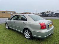 tweedehands Toyota Avensis 2.4 VVTi Executive Aut. - LEER/DAK/NAVI/NAP