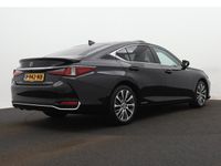 tweedehands Lexus ES300H Preference Line