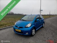 Occasion Toyota Aygo 68 PK (50 kW) 2010 Blauw Hatchback