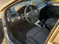 Occasion Opel Astra 116 PK (85 kW) 2007 Zilver Hatchback