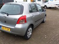 Occasion Toyota Yaris Sol 87 PK (63 kW) 2007 Grijs Hatchback