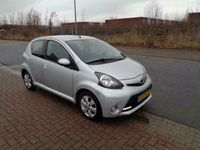 tweedehands Toyota Aygo 1.0 VVT-i Dyn. Or. Airco ,Navi