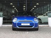 Occasion Mini Cooper Favoured 135 kW (184 PK) 2025 Blauw (metallic) Hatchback