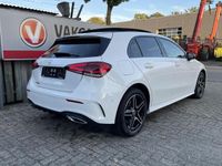 tweedehands Mercedes A250 e AMG Line 18''/Panoramadak/Widescreen/Camera/Sfeerverlichting/Stoelverwarming/PDC v+a