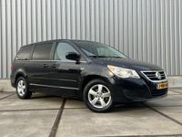 tweedehands VW Routan 3.8 V6 7-Persoons - Leder - DVD - Zeer Vol - Nett