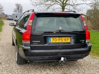 tweedehands Volvo V70 2.4 Comfort Line Xenon Autom Airco Stoelverwarming Leer