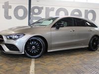 tweedehands Mercedes 200 CLA-KLASSE Shooting Brake | AMG | Incl. 1 jaar garantie |Premium Automaat | Burmester audio | Lane assist | Cruise | Start/stop systeem | Achteruitrijcamera | Sportstoelen | AMG velgen |