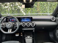 Occasion Mercedes A180 AMG line 136 PK (100 kW) 2025 Zwart Hatchback
