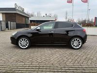 Occasion Alfa Romeo Giulietta Distinctive 170 PK (125 kW) 2011 Zwart Hatchback