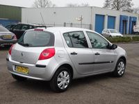 Occasion Renault Clio II 75 PK (55 kW) 2008 Grijs Hatchback