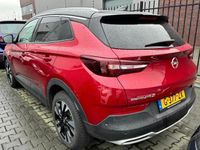 tweedehands Opel Grandland X BWJ 2020 / 131 PK 1.2 Turbo Business Executive / Clima / DENON / Navi / Stoelverw / Cruise / Sportstoelen / PDC / LMV / Carplay / Privacy glass