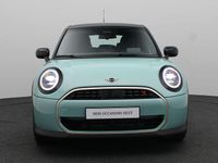 Occasion Mini Cooper S Favoured 204 PK (150 kW) 2025 Groen Hatchback
