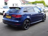 tweedehands Audi A3 Sportback e-tron PHEV Ambition Pro Line plus Navigatie, licht metalen velgen, automatische airco, parkeersensoren, cruise controle, S-line, enz.