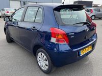 tweedehands Toyota Yaris 1.0 VVTi Acces 5D,AC,CV+A,NAP voor 5350,- euro