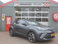 tweedehands Toyota C-HR 2.0 Hybrid Dynamic 184 pk 2 kleuren.