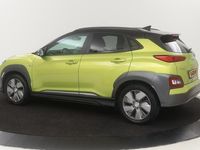 tweedehands Hyundai Kona EV Fashion 64 kWh | Stoelverwarming | Camera | Car