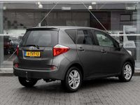 Occasion Toyota Verso-S 99 PK (72 kW) 2014 Grijs MPV