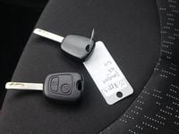 Occasion Peugeot 107 S 68 PK (50 kW) 2010 Wit Hatchback