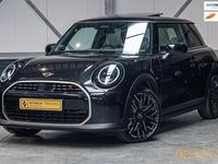 Occasion Mini Cooper S Favoured 204 PK (150 kW) 2024 Zwart Hatchback