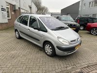 tweedehands Citroën Xsara Picasso 2.0i-16V Différence 2