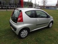 Occasion Peugeot 107 68 PK (50 kW) 2006 Grijs (metallic) Hatchback