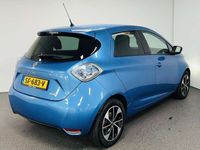 tweedehands Renault Zoe R90 Intens 41 kWh (ex Accu) Navi Parkeersensoren Cruise controle Bluetooth Dealeronderhouden Zeer mooie auto €2000 subsidie mogelijk