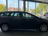 tweedehands Ford Focus Wagon 1.6 TI-VCT Titanium navigatie clima cruise controle elektrische pakket parkeersensoren lm-velgen