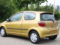 Occasion Toyota Yaris Sol 68 PK (50 kW) 1999 Geel Hatchback