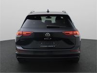 tweedehands VW Golf VIII Variant 1.0 TSI/110pk Life · Parkeersensor voor en achter · DAB ontvanger · Keyless start