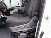 tweedehands Fiat Ducato 35H 2.3 MultiJet (Euro 6) > Bakwagen met laadklep!/420cm/meubelbak + laadklep/975kg Laadvermogen