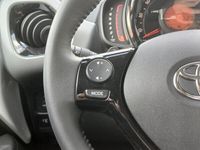 tweedehands Toyota Aygo 1.0 VVT-i x-play Automaat | Unieke km