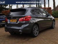 Occasion BMW 220 Active Tourer Executive 192 PK (141 kW) 2018 Grijs MPV