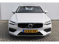 tweedehands Volvo V60 T6 Plug-In-Hybrid AWD Momentum Pro #Panorama #Head-Up #Leer